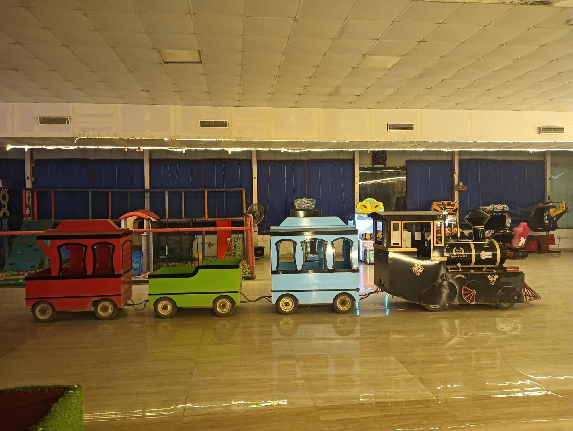Hotel Krishna Fun Land Mathura Exterior foto