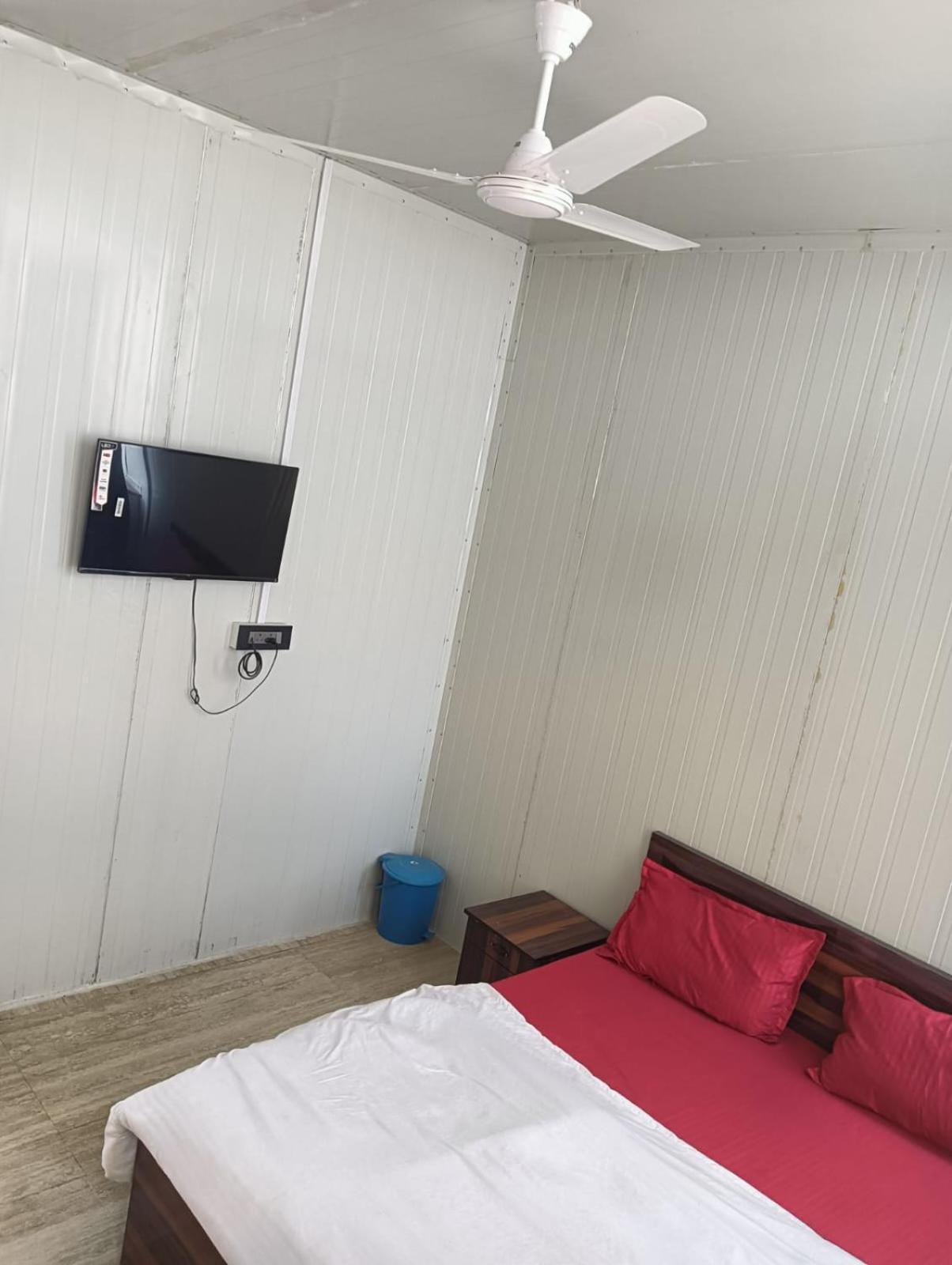 Hotel Krishna Fun Land Mathura Exterior foto