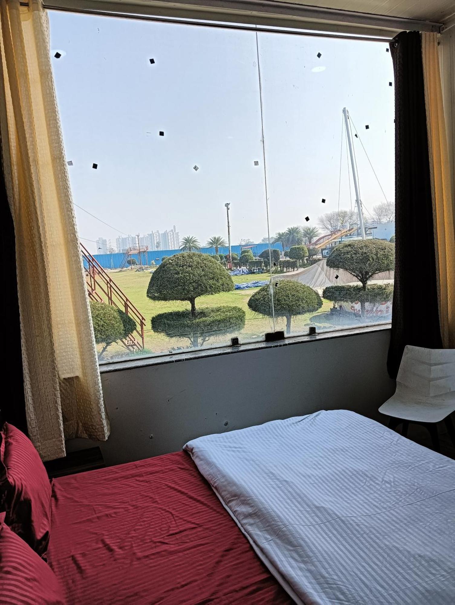 Hotel Krishna Fun Land Mathura Exterior foto